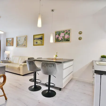 Sunset - Sun Towers - Przestronny Z Prywatnym Parkingiem * Świnoujście