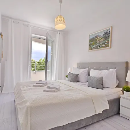 Sunset - Sun Towers - Przestronny Z Prywatnym Parkingiem *