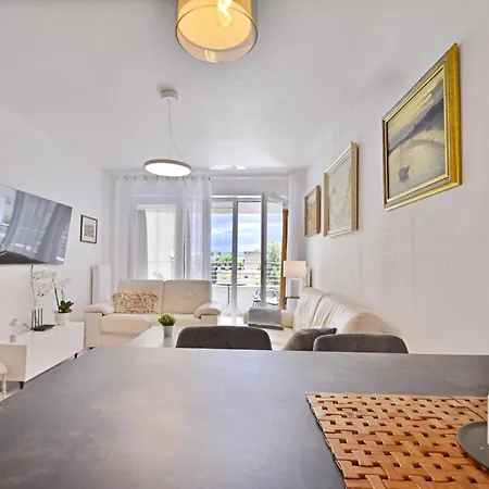 Sunset - Sun Towers - Przestronny Z Prywatnym Parkingiem *