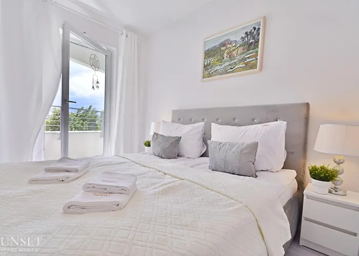 Sunset - Sun Towers - Przestronny Z Prywatnym Parkingiem