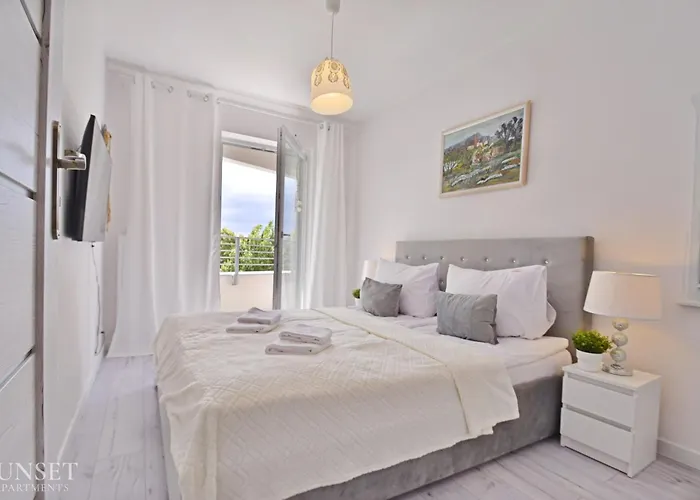 Sunset - Sun Towers - Przestronny Z Prywatnym Parkingiem *