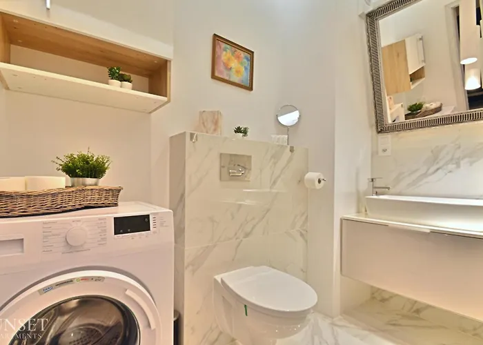 Sunset - Sun Towers - Przestronny Z Prywatnym Parkingiem 斯维诺乌伊希切