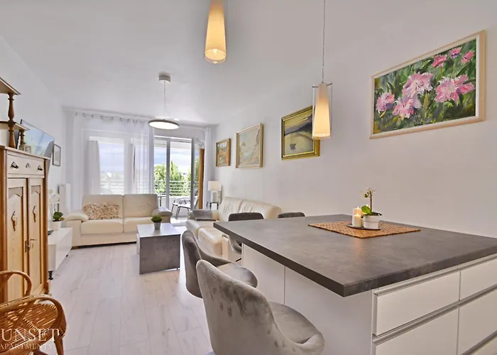 Sunset - Sun Towers - Przestronny Z Prywatnym Parkingiem 公寓