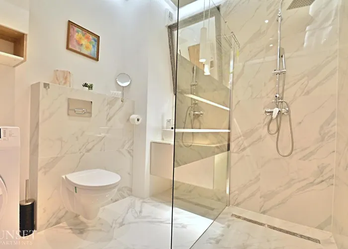 公寓 Sunset - Sun Towers - Przestronny Z Prywatnym Parkingiem 斯维诺乌伊希切