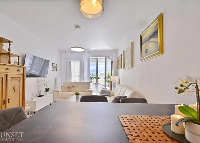 Sunset - Sun Towers - Przestronny Z Prywatnym Parkingiem *